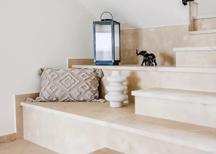 Aria Prestige Villa *