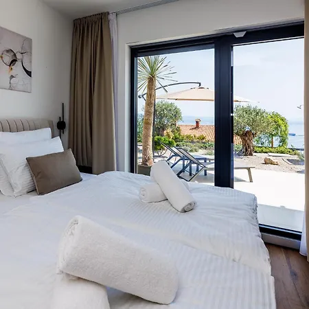 Aria Prestige 别墅 *